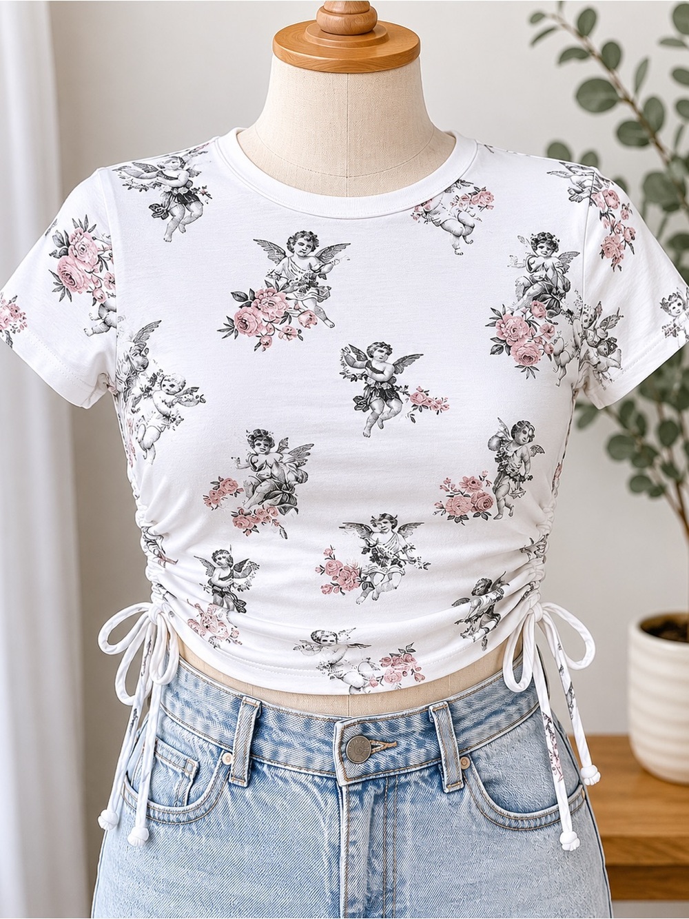 French Pastry Cherub Floral Ruched Side Crop Top White Pink Size Medium
